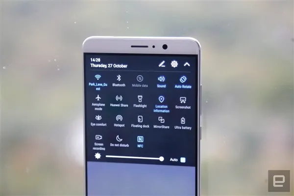 华为Mate 9抢鲜开箱：徕卡双摄/Android 7.0
