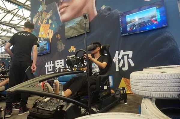 ChinaJoy 2017：大长腿、游戏、VR……你想看的都在这