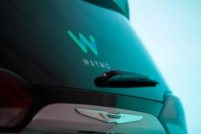 谷歌Waymo申请自动驾驶专利：如果将撞人 车身立刻变“柔软”