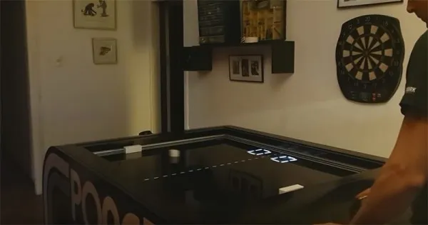 [视频]3D Pong游戏桌将游戏带入现实世界