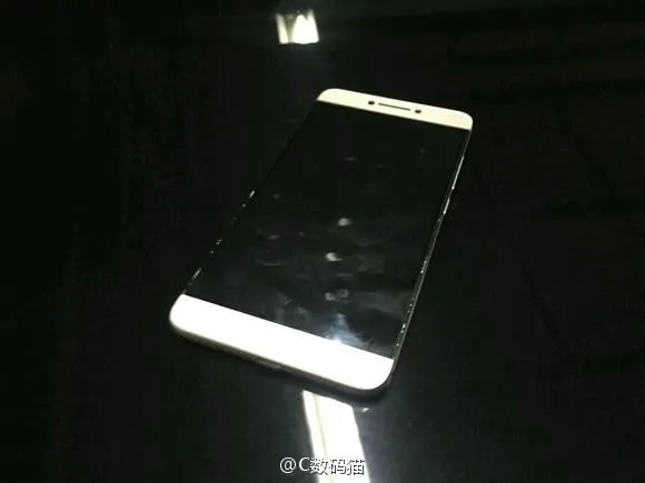 乐视手机2海报亮相：Helio X20+3GB RAM也敢当旗舰