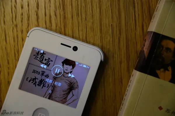 魅族Music Card智能保护套图赏：手机秒变MP3！