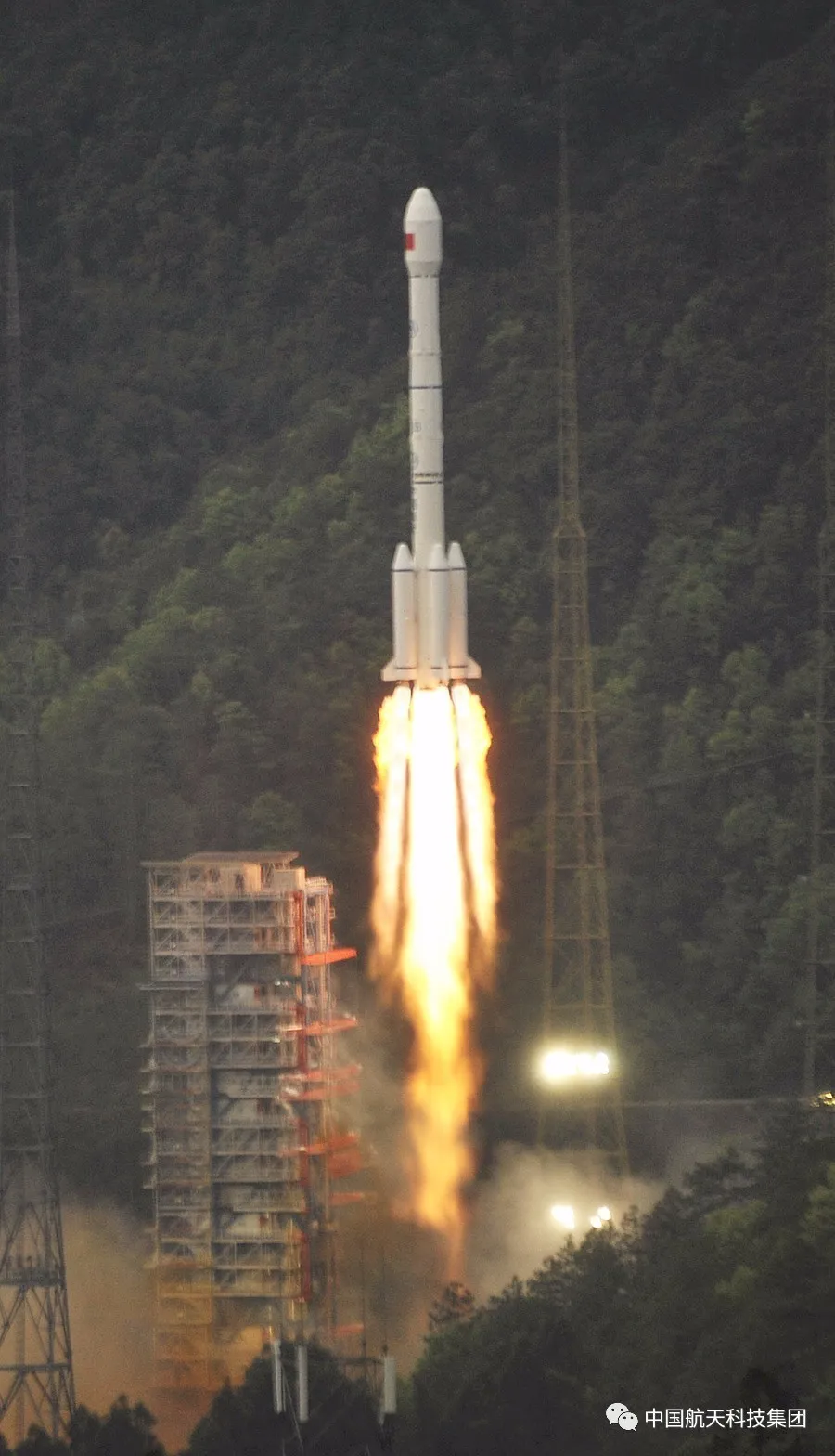 实践十三号卫星发射成功，飞机高铁高速上网不再是问题