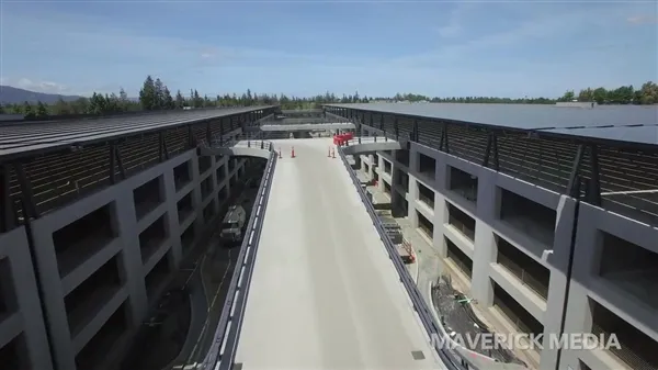 4K航拍！苹果“飞碟”总部Apple Park：乔布斯遗作