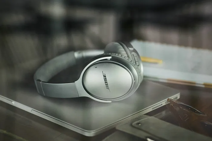 Bose发布无线降噪耳机QuietComfort 35，还有听到运动的SoundSport