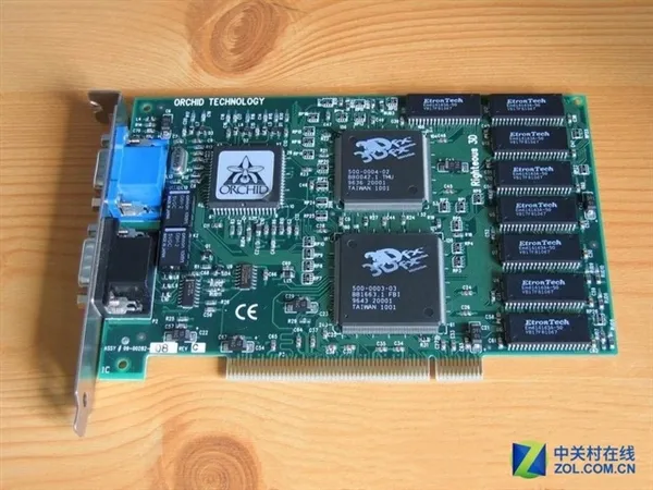 涨姿势：主板上曾出现过的插槽 PCI-E实现大一统