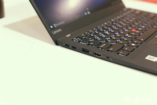 2017款ThinkPad X1 Carbon评测：还是熟悉的味道