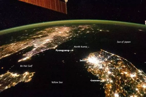 NASA发布了一张新的全球夜景图