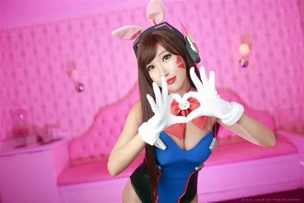 韩国天然美女COS屁股第一女神D.VA：惹人疼爱