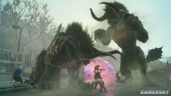《最终幻想15》女战士演示：操控妹子打怪兽