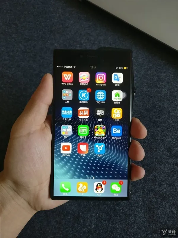 网友爆改iPhone 6 Plus！惊艳屏占比+后置指纹