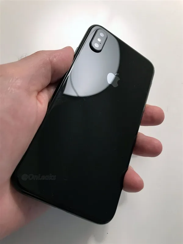 iPhone 8绝配！苹果最酷新品AR眼镜曝光：玩法创新