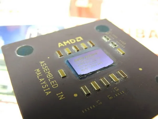 AMD巅峰！还记得雷鸟核心Athlon 1GHz吗？