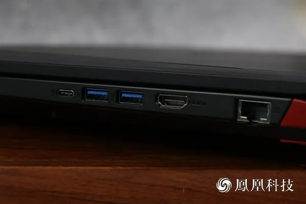 宏碁Aspire VX15体验：黑红配色 全开特效无压力