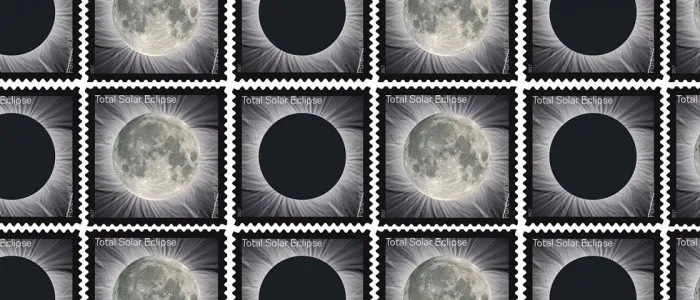 美国邮政推出热敏邮票 手指按压后日全食图案将变成满月图案