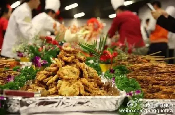 阿里员工奋战双11的饕餮盛宴 看饿了