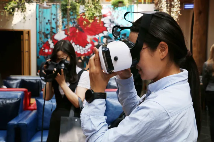 佳能和七维科技推出180°立体VR拍摄解决方案，瞄准超高清画质