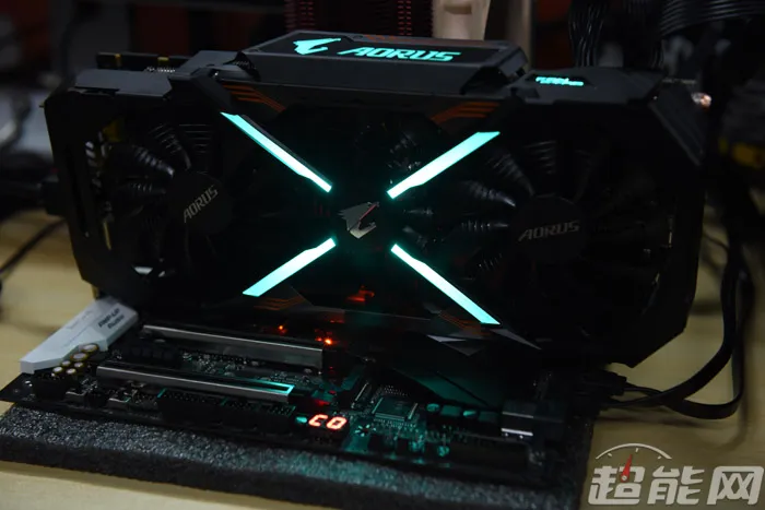 有灯有信仰，技嘉GTX 1080 AORUS Xtreme Edition 8G显卡图赏