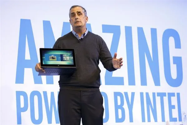 Intel首秀10nm：高呼摩尔定律不死！