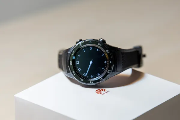 HUAWEI WATCH 2测评：独立通话 运动更自由