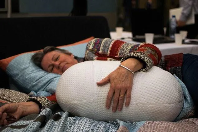 治疗失眠的机器人枕头即将诞生 不用再吃安眠药
