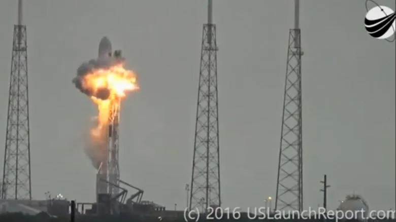 SpaceX揭秘猎鹰9号爆炸：或因氦低温系统故障所致