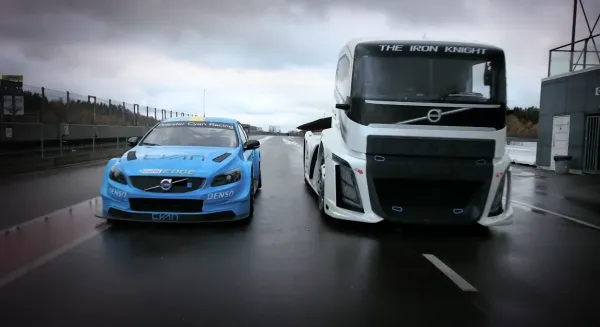 沃尔沃内部巅峰对决：“钢铁骑士”重卡 vs S60 Polestar TC1赛车