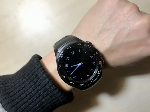 HUAWEI WATCH 2测评：独立通话 运动更自由