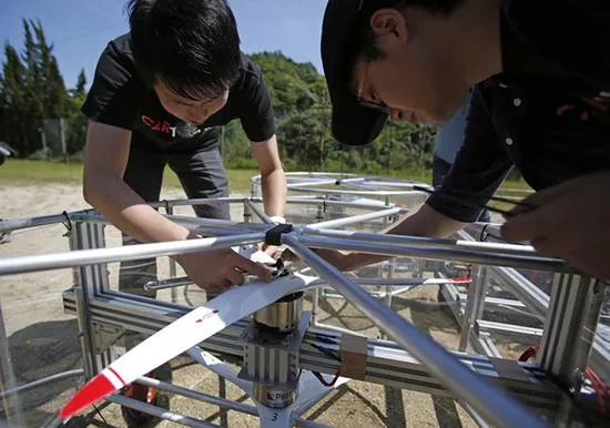 丰田试飞飞行汽车模型 要点燃2020东京奥运会火炬台