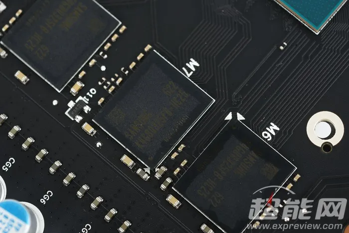 七彩虹GTX 1060烈焰战神X TOP图赏：双热管+8相供电