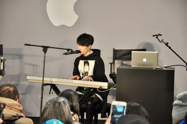 音乐才子宫阁在王府井Apple Store举办活动