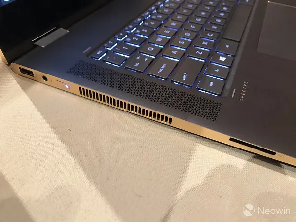 [视频]CES 2017：惠普新款 Spectre x360 变形本上手