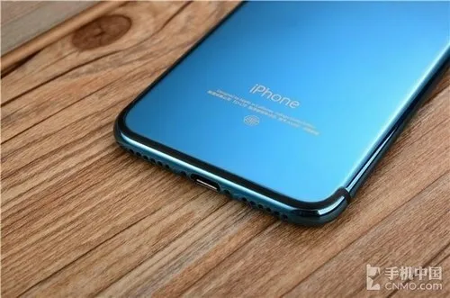 定制版亮蓝色iPhone 7惊艳亮相：多少钱合适？