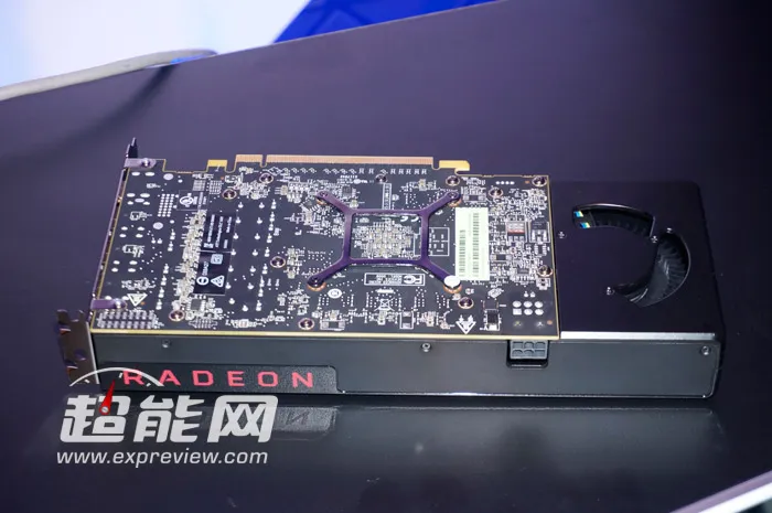 AMD RX 480显卡抢先上手：表面类肤材质，PCB这么短