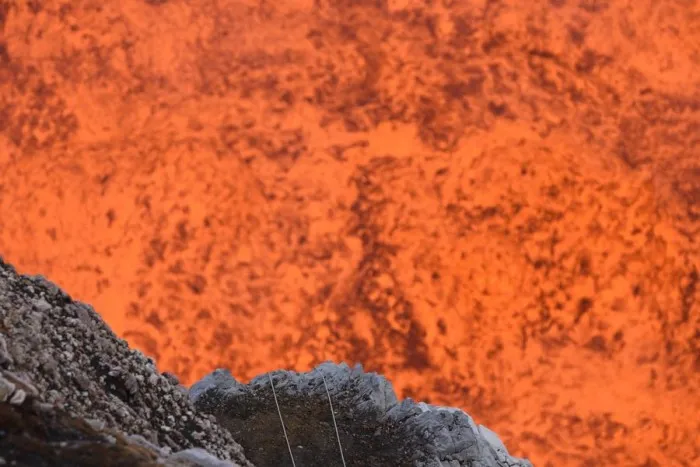 Google街景团队向地心探索 带来火山内部360度全景