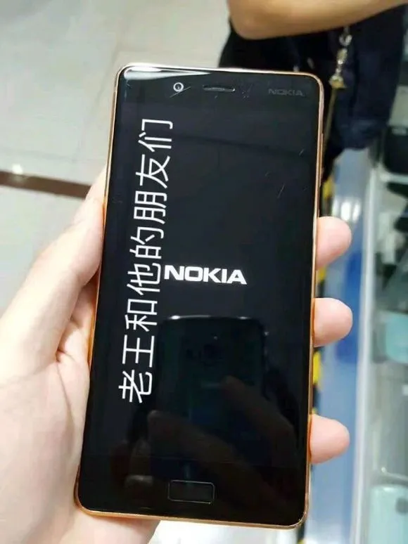 真机上手！诺基亚新旗舰Nokia 8海量图曝光