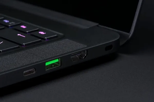 新版Razer Blade上线：Kaby Lake处理器+4K多点触控屏幕