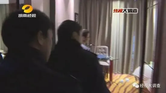 女学生称两万元卖身初夜救母 实为卖淫赚钱编谎言