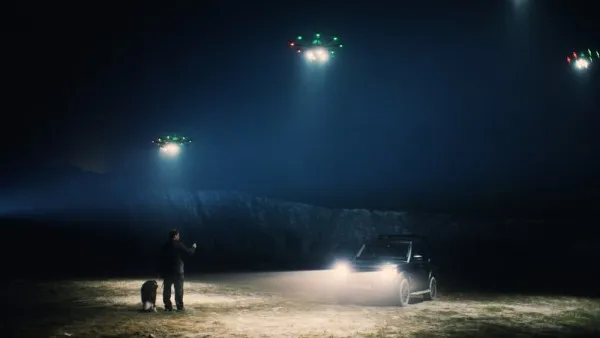 [视频]Fleetlights：无人机充当路灯提供照明服务