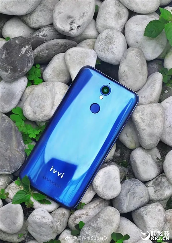 2199元颜值赞！ivvi K5裸眼3D手机发布：看片利器