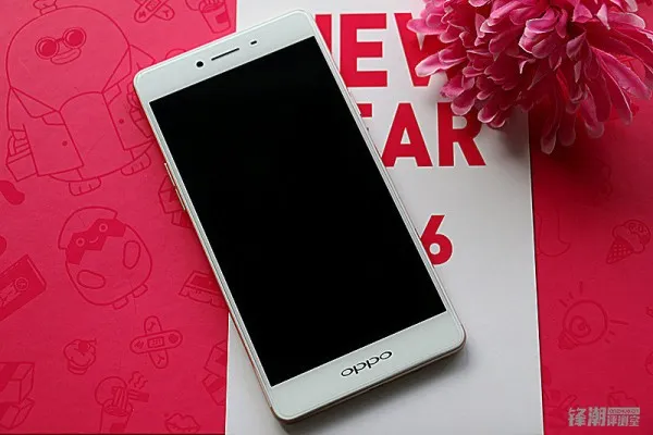 千元金属高颜亲兄弟：OPPO A53上手图赏