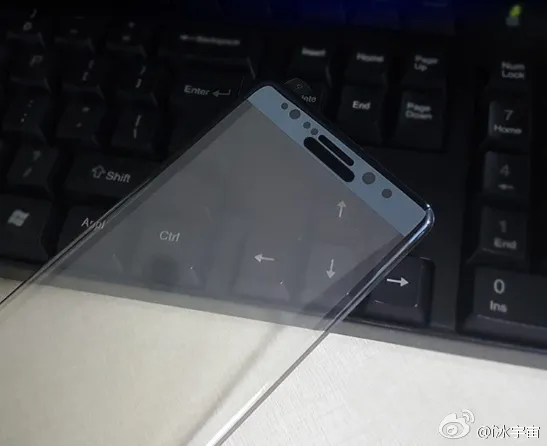 三星Note 7精美近照：这曲面 不能更美！