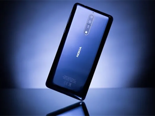 诺基亚旗舰Nokia8发布：黑白双摄 599欧元