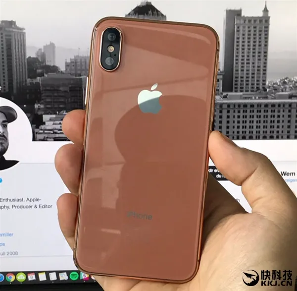 iPhone 8新配色频频曝光：白色面板让人抓狂