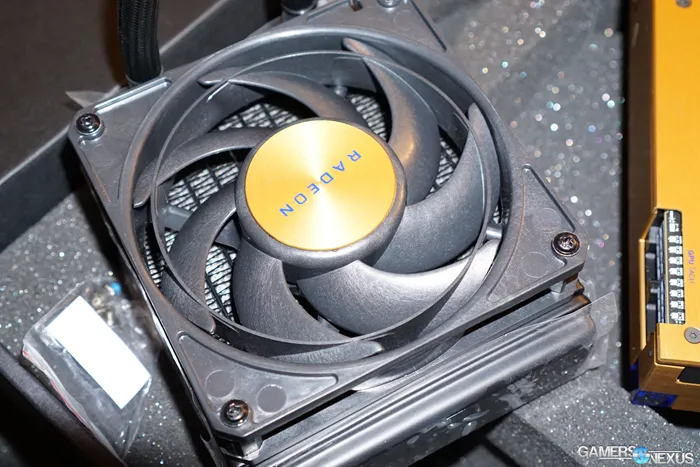 AMD水冷版Radeon Vega Frontier拆解，神秘的水冷散热结构