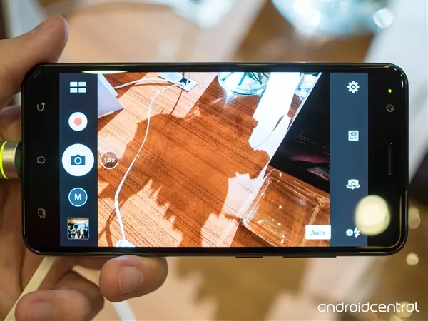 双摄2.3倍光学变焦 华硕ZenFone 3 Zoom图赏