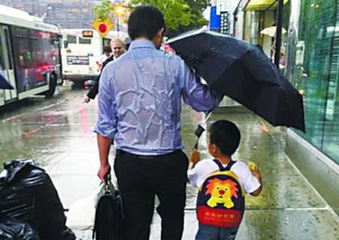 雨伞爸爸上广告 珍惜美好瞬间 切勿成营销手段