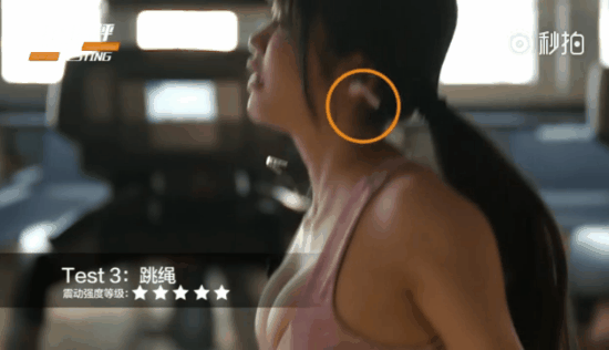 H罩女留学生试戴苹果AirPods：剧烈运动脱落结果一览