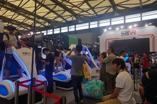 ChinaJoy 2017：大长腿、游戏、VR……你想看的都在这