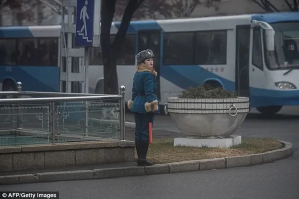 如何？在朝鲜只有最漂亮的女性才能干的工作...